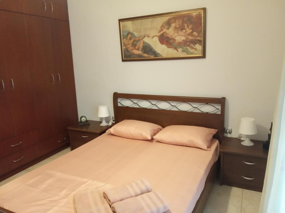 Isavrou Apartment Komotini Exterior photo